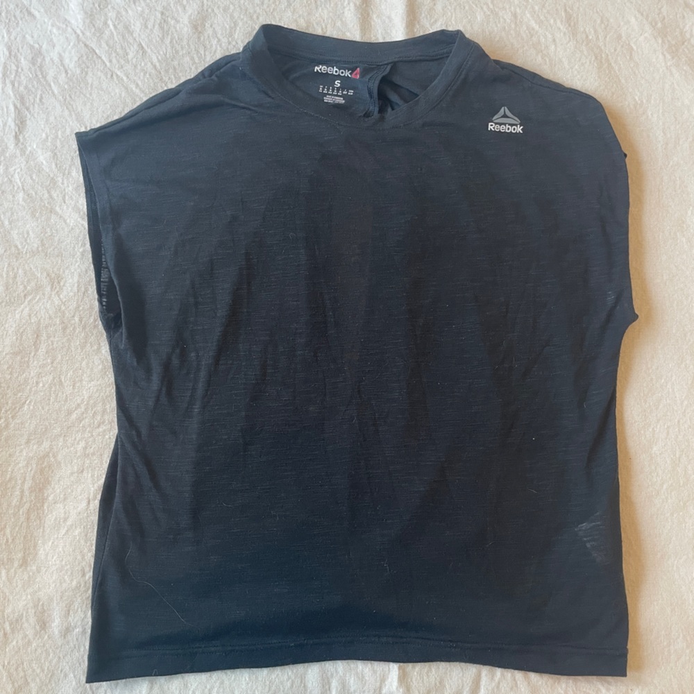Reebok open back speedwick tank small